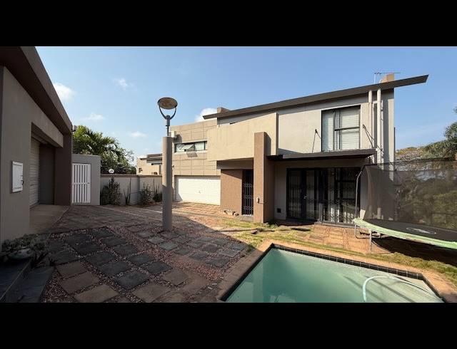3 BEDROOM DUPLEX TO LET IN GLENWOOD